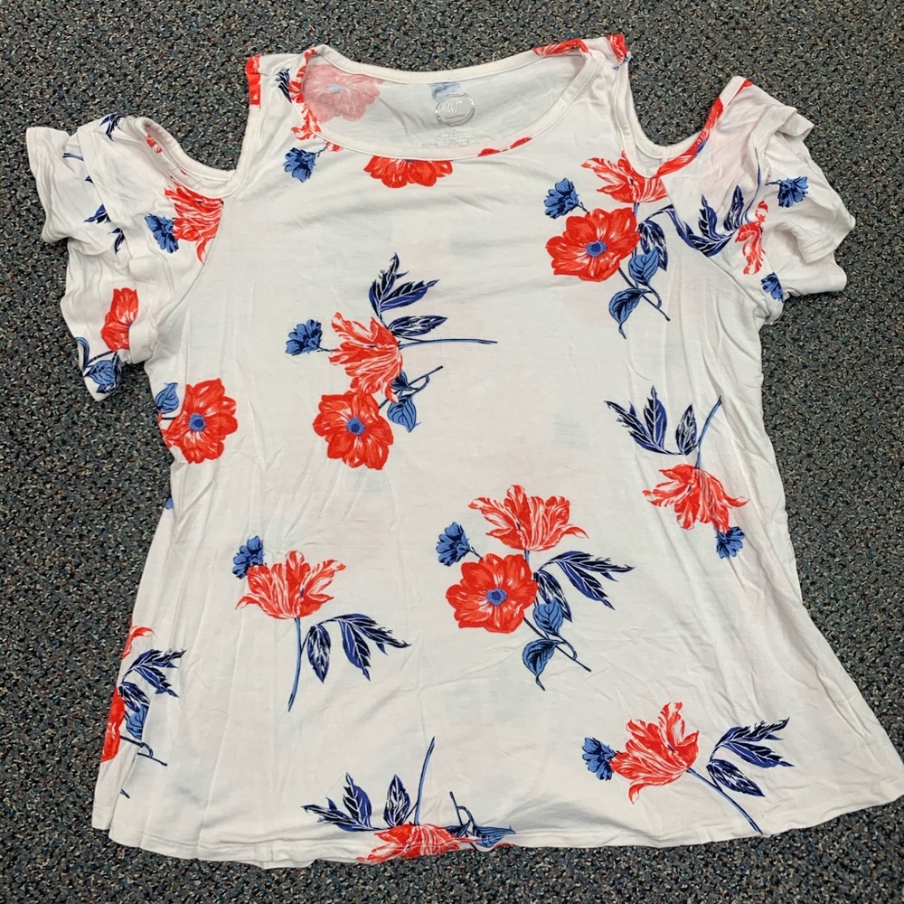 Maurices cold shoulder 24/7 dressy tee